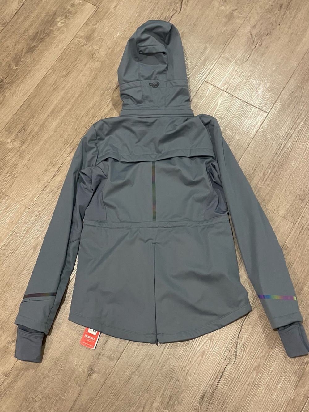 NWT Running Room Light Grey Hooded Softshell Jacket - Picture 7 of 11